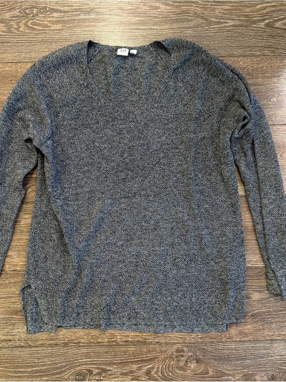 GAP Women's Dark Gray V-Neck Sweater